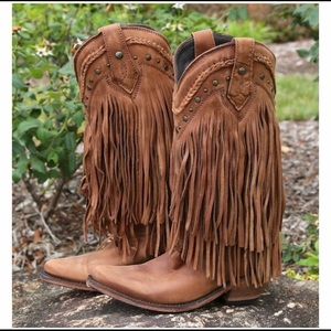 Fringe cowgirl boots